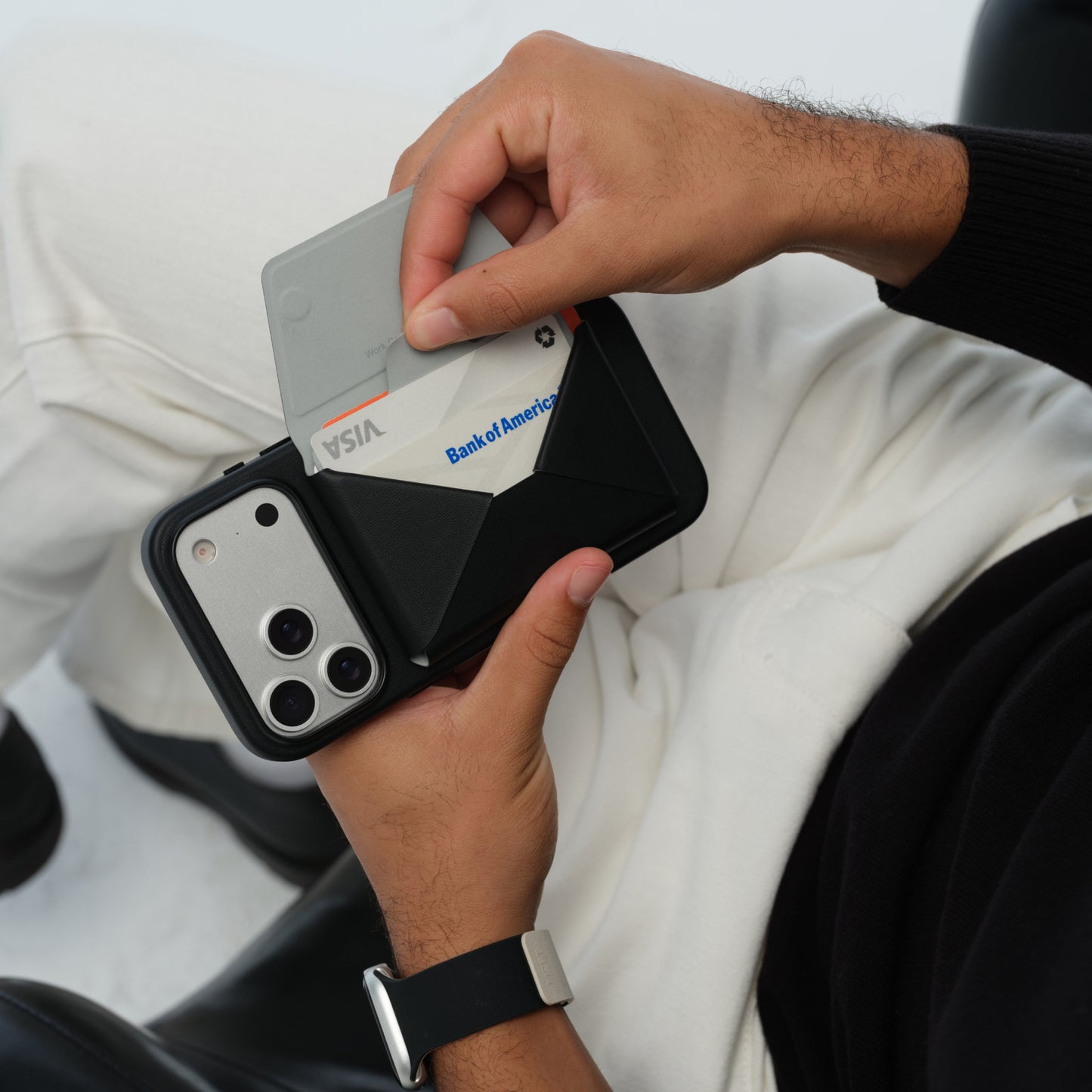 MOFT MagSafe 多功能磁吸卡包 MOVAS™️ (手機支架款)